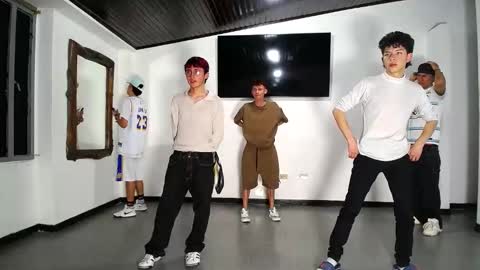 THOMAS AND DAMIAND online show from September 13, 6:32 pm