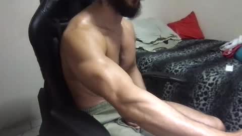 god hunkules online show from February 16, 9:05 pm