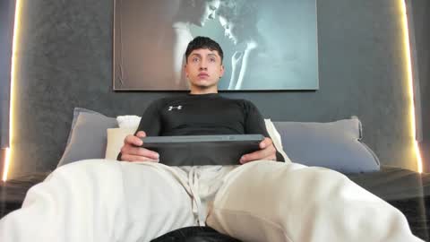 steven online show from December 31, 7:18 pm