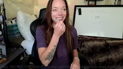 Patricia Mars           Goddess of Mars twitter thegoddessmindy online show from April 14, 6:44 pm