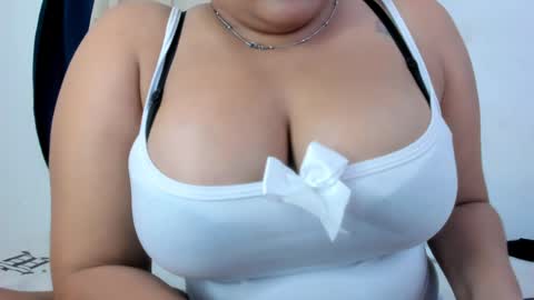 Snapshot of goddesschanell chatting on February 7, 4:06 am CHANELL online show from February 7, 4:06 am