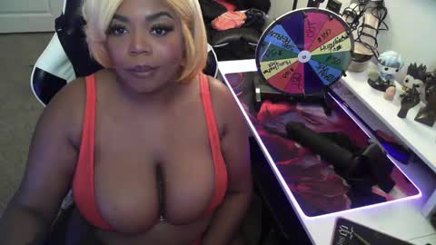 Snapshot of goddesscocoaa chatting on January 26, 10:34 am Goddess Cocoa online show from January 26, 10:34 am
