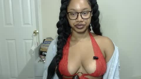 Snapshot of goddessdaisysky chatting on October 12, 10:22 pm Goddess Daisy Sky online show from October 12, 10:22 pm