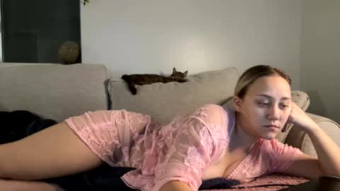 GoddessMayvn online show from February 9, 7:59 am