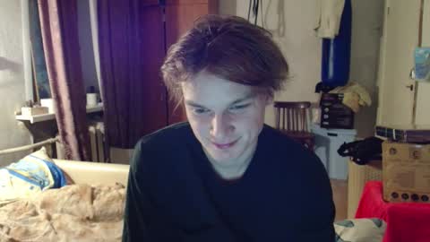 Snapshot of gofymcmouse chatting on October 25, 9:37 pm Daniel online show from October 25, 9:37 pm