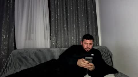 gold_alpha_boy online show from November 11, 4:31 pm