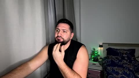 gold_alpha_boy online show from December 14, 2:45 pm