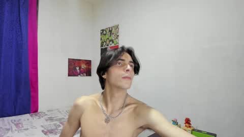 Snapshot of golden_ryan chatting on October 1, 3:38 am Jmmmm online show from October 1, 3:38 am