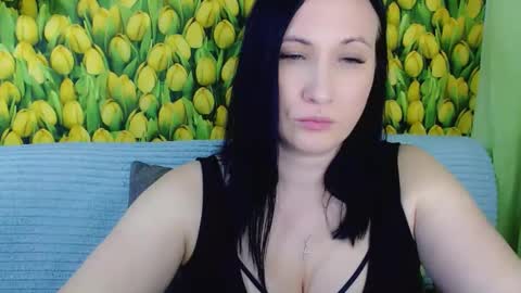 goldmoonn online show from March 21, 4:00 pm