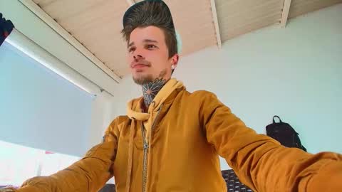 Goldy Loyal93 online show from September 26, 12:24 pm