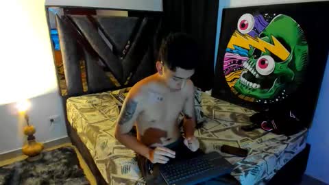 Gomez online show from November 5, 12:23 am