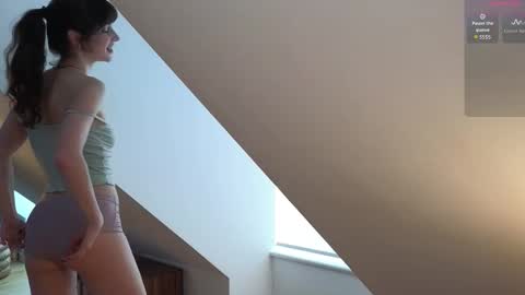 Gracie online show from February 28, 3:38 pm