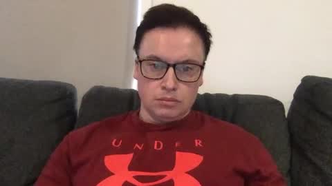 goodlookingguy768925 online show from February 5, 2:48 am