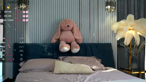 gooodgirlhere online show from April 15, 3:37 pm