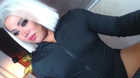 Samantha online show from January 14, 9:12 pm