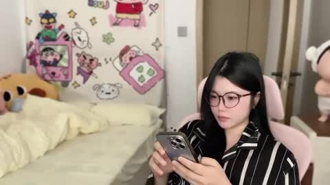 gorgeous girl33 online show from November 15, 2:13 am