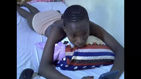 gorgeous_maya1 online show from December 17, 3:35 am