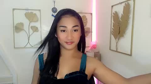 gorgeous_niicole online show from October 28, 1:12 pm