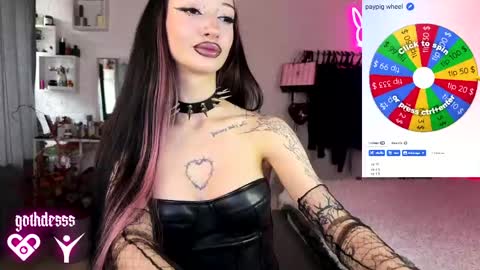    online show from April 4, 4:52 am