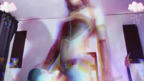        online show from October 20, 6:40 am