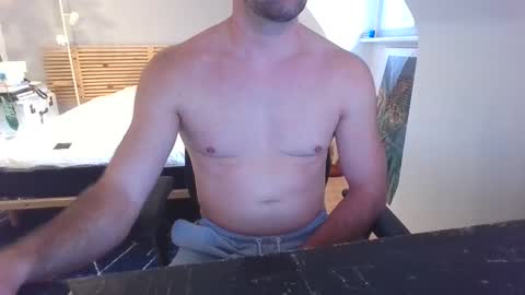 goura2000 online show from February 4, 12:42 pm