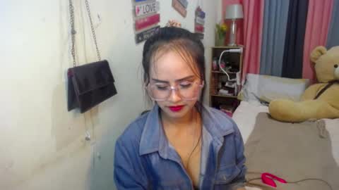 Snapshot of grace_filipina chatting on February 27, 12:03 am my name is GRACEY online show from February 27, 12:03 am