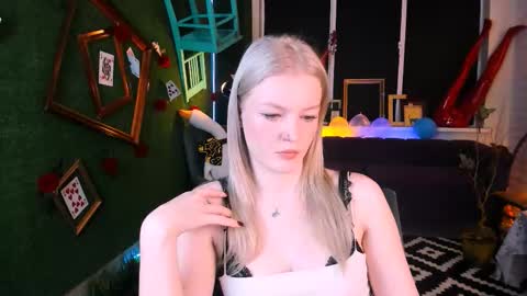 Snapshot of graceglamour chatting on October 16, 5:29 am Grace Glamour online show from October 16, 5:29 am