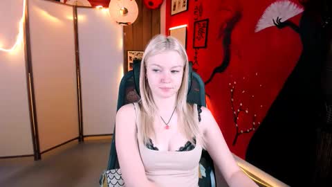 Snapshot of graceglamour chatting on October 14, 5:10 am Grace Glamour online show from October 14, 5:10 am