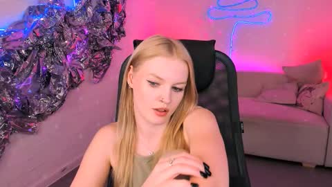 Grace Glamour online show from December 14, 8:04 pm