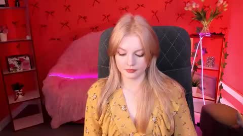 Snapshot of graceglamour chatting on March 7, 5:40 am Grace Glamour online show from March 7, 5:40 am