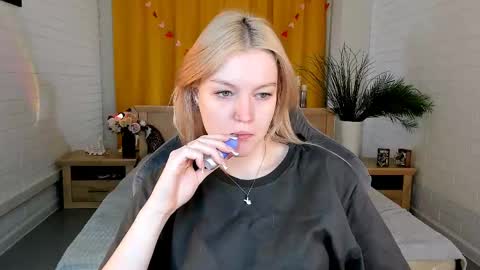 Snapshot of graceglamour chatting on March 4, 5:11 am Grace Glamour online show from March 4, 5:11 am