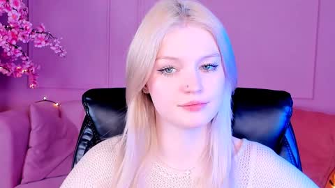 Snapshot of graceglamour chatting on February 4, 11:38 am Grace Glamour online show from February 4, 11:38 am