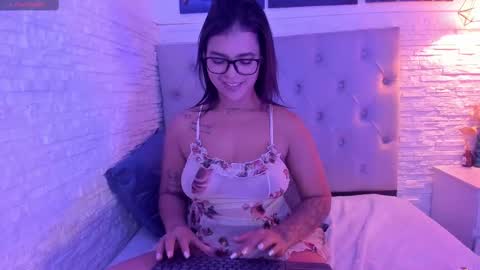 Snapshot of graceymilf999 chatting on March 4, 2:32 pm Gracey Milf online show from March 4, 2:32 pm