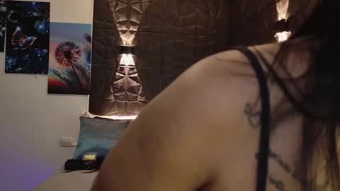 Snapshot of graceymilf999 chatting on September 11, 11:33 am Gracey Milf online show from September 11, 11:33 am