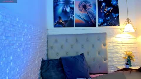 Snapshot of graceymilf999 chatting on February 23, 11:11 am Gracey Milf online show from February 23, 11:11 am