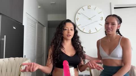 Snapshot of graciemae_baexx chatting on February 19, 7:59 pm Gracie Mae online show from February 19, 7:59 pm