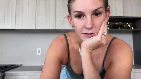 Snapshot of graciemae_baexx chatting on October 6, 5:42 pm Gracie Mae online show from October 6, 5:42 pm