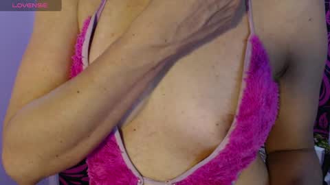 Snapshot of great_pussy20 chatting on February 24, 3:23 am Isabella online show from February 24, 3:23 am