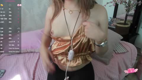 Snapshot of greeicywells chatting on January 9, 3:44 pm Greeicy online show from January 9, 3:44 pm