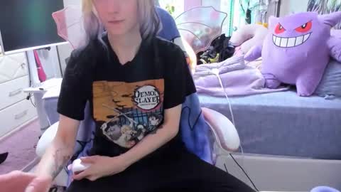 GreenEyedLovexo online show from December 21, 9:43 pm