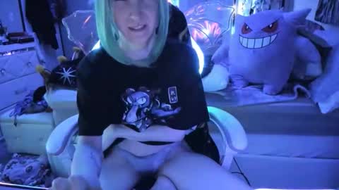 GreenEyedLovexo online show from November 22, 6:45 am