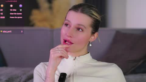 Kelly online show from April 13, 1:48 pm