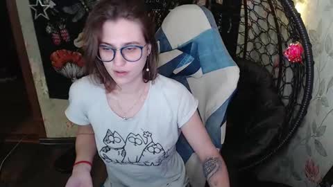 Lina online show from March 18, 11:16 am