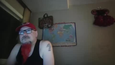 Snapshot of gregrev chatting on October 10, 2:39 am gregrev online show from October 10, 2:39 am