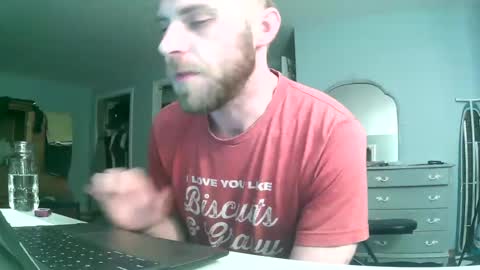 Snapshot of grizzley84 chatting on January 30, 6:24 am grizzly84 online show from January 30, 6:24 am