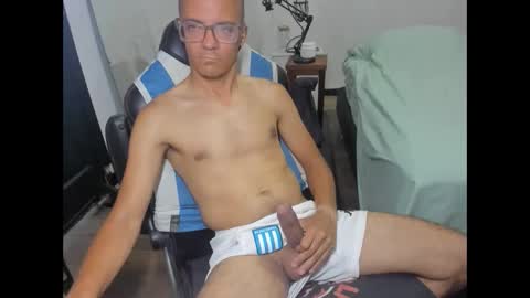 guachin_new online show from January 27, 2:53 am