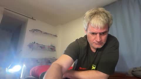 guardiannif_ online show from March 4, 10:51 pm