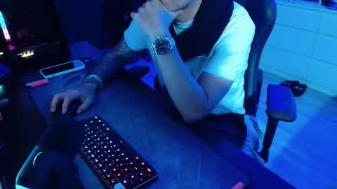 Guayaco  online show from February 7, 6:00 pm