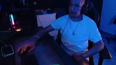 Snapshot of guayaco_ chatting on October 26, 3:51 am Guayaco  online show from October 26, 3:51 am