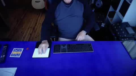 guesswhatigot2 online show from March 7, 7:08 am